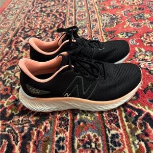 New Balance Evoz Women's Black and Peach Fresh Foam Running Shoes